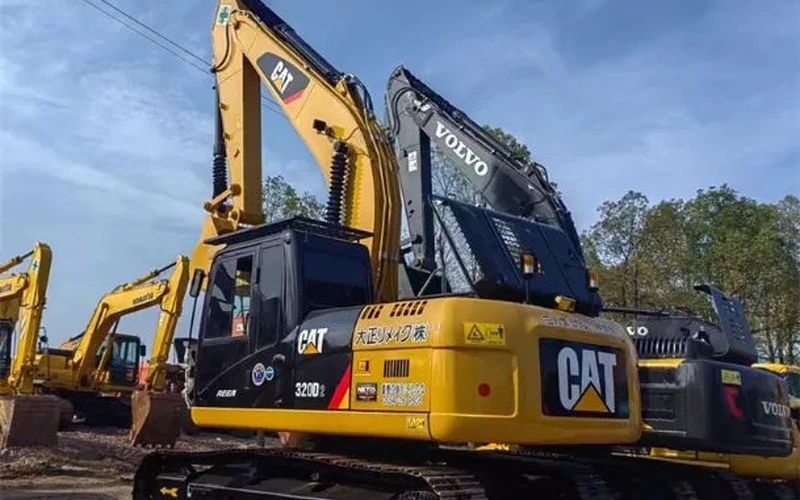 2022 Modell begagnad Caterpillar Cat320D2 bandgrävmaskin