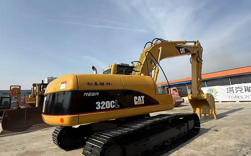 2023 Modell CAT 320CL Begagnad grävmaskin med original hydraulpump