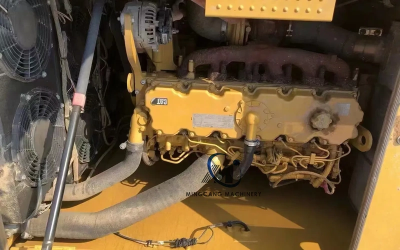 330B 330C 330D 330D330D2 330D2L 330GC حفارة هيدروليكية كاتربيلر مستعملة 36 طن