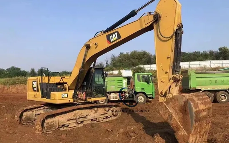 330B 330C 330D 330D330D2 330D2L 330GC حفارة هيدروليكية كاتربيلر مستعملة 36 طن