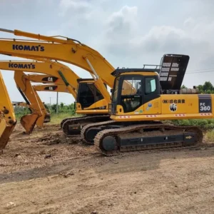 36 t gebrauchte komatsu pc360 raupenbagger banner 1