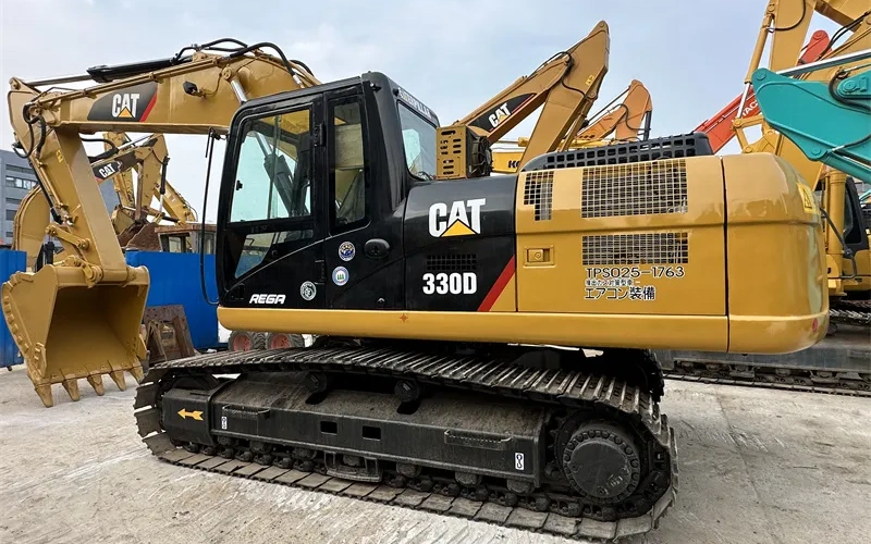 Pelle sur chenilles 30 tonnes CAT 330D d'occasion à prix abordable