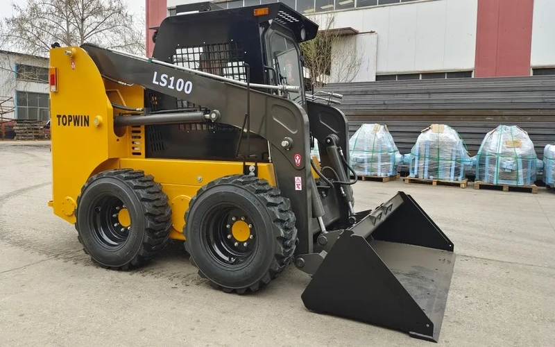 Compact Hydraulic Skid Steer Loader with Auger Attachments
