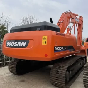 doosan dh300lc 30ton used crawler excavator banner 1