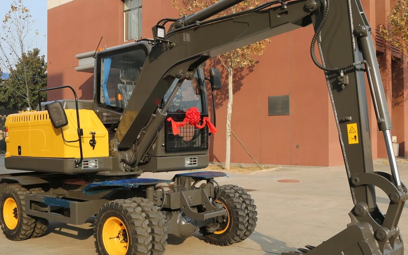 Elektro-Raupenbagger, 7 Tonnen, hydraulisch, auf Rädern