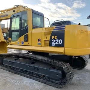komatsu pc220 8 hydraulické pásové rypadlo banner 1