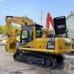 средний гусеничный экскаватор komatsu pc200 8 б/у баннер 1
