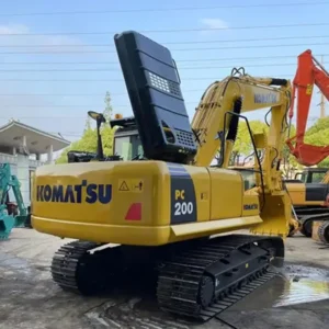 medium komatsu pc200 8 used crawler excavator banner 2