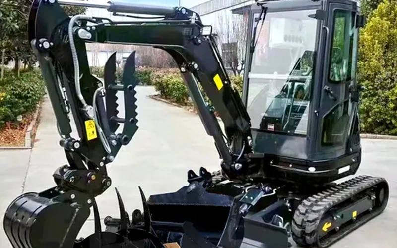 Mini-pelle 3,5 tonnes avec moteur japonais