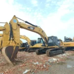 元の日本キャタピラー cat320d 油圧クローラー掘削機の旗 4