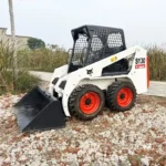 подержанный колесный погрузчик с бортовым поворотом bobcat s130 s160 s185 s300 баннер 1