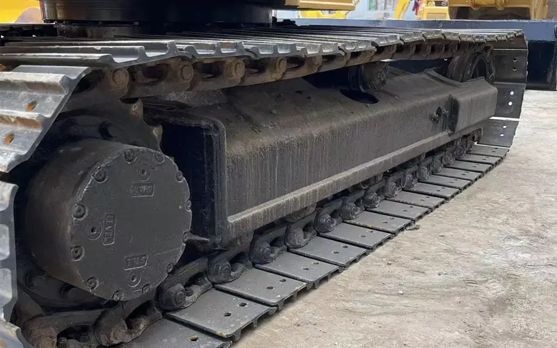 Mini escavadora de lagartas CAT 305.5E usada