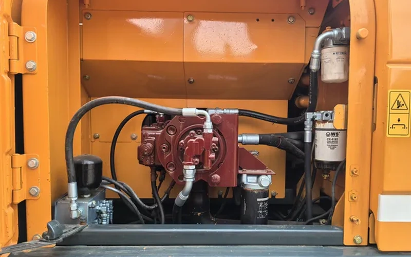 中古油圧クローラーショベル