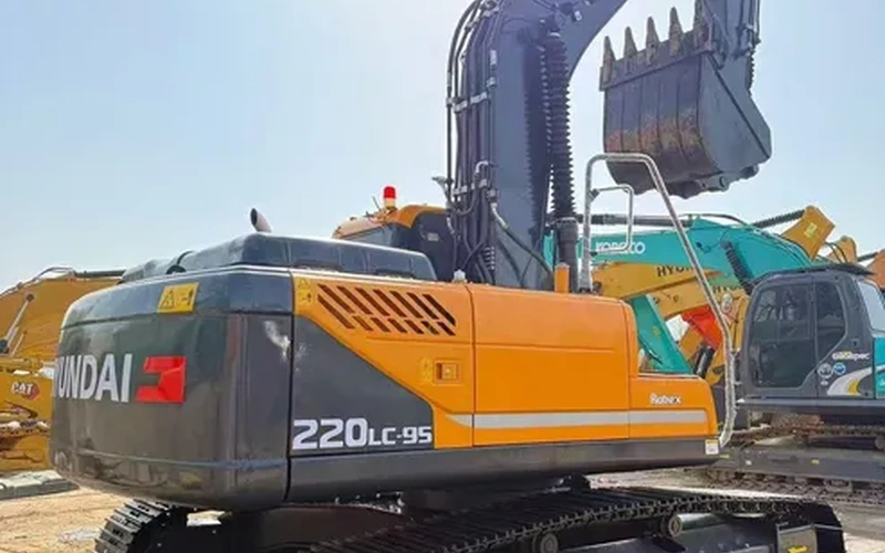 Used Hyundai 220LC-9S Excavator with Hydraulic Transmission