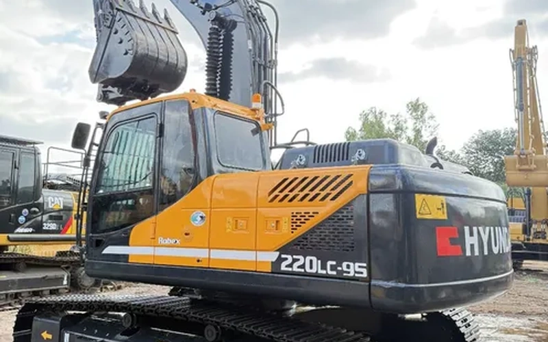 Used Hyundai 220LC-9S Excavator with Hydraulic Transmission