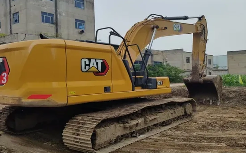 Gebruikte originele Cat 323 graafmachine