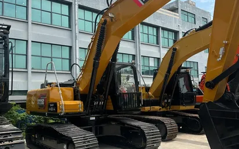 Brugt SANY SY215C 21.5T gravemaskine på bælter